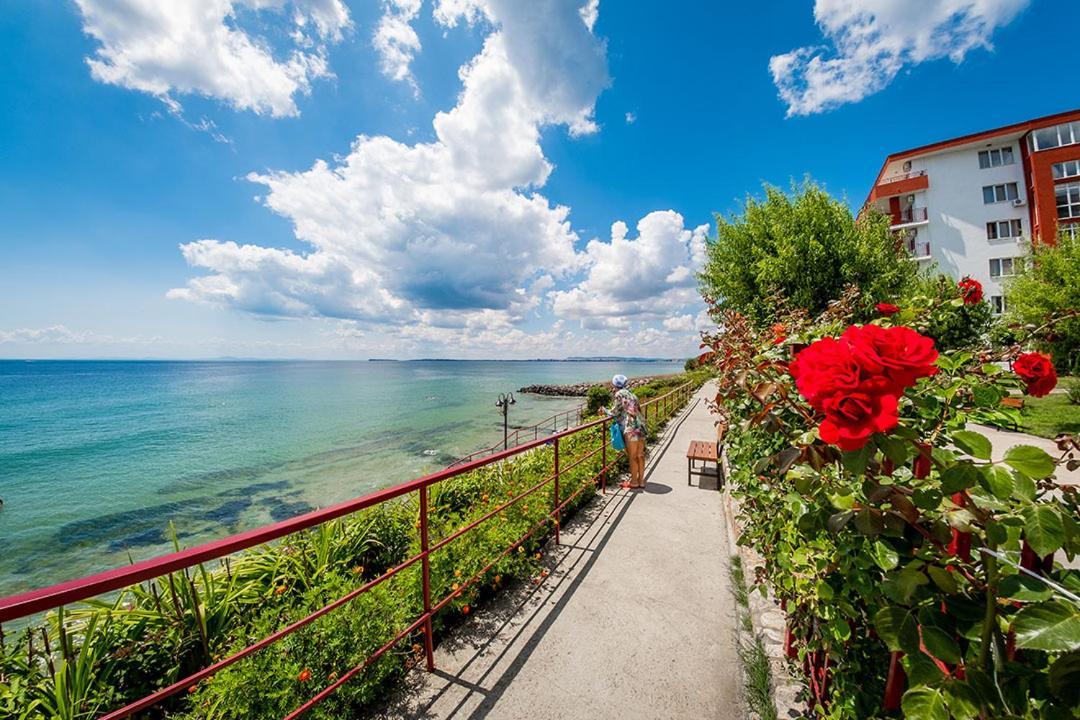 Panorama Marina Fort Beach - Premium Apartments Sea Viev Sveti Vlas Exterior foto